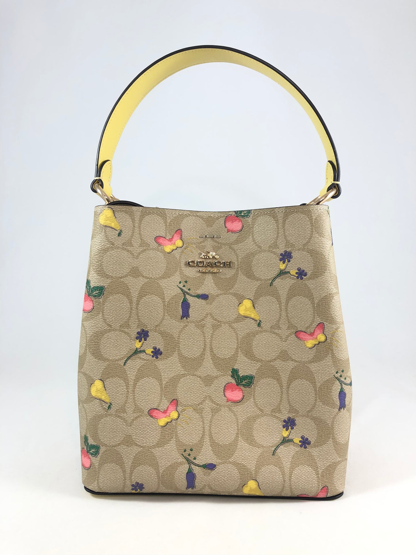 New Coach C8254 Signature Canvas Small Town Bucket Bag with Dreamy Veggie Print